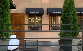 One Day Hotel